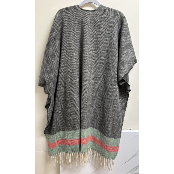 Just Jamie Women’s Kimono One Size Gray Pink Blue - Picture 4 of 4